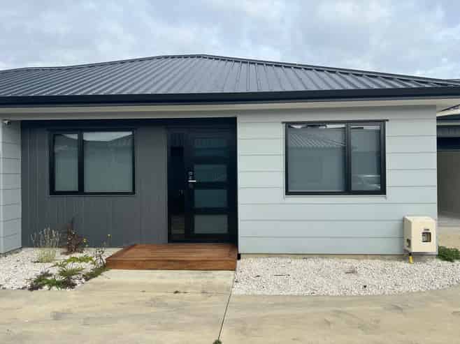 2/16 Tokerau Drive, Rototuna North