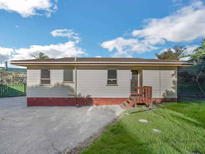 5 Edgware Road, West Harbour