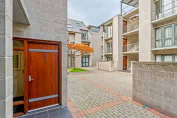 2/868 Colombo St, Christchurch Central
