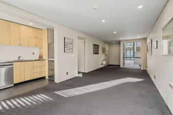 2/868 Colombo St, Christchurch Central