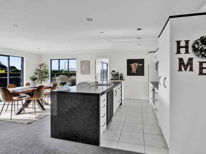 105 Mawhitiwhiti Road, Normanby