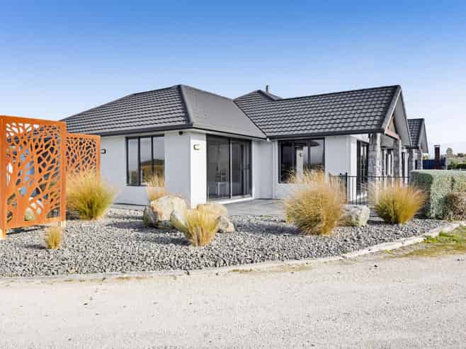 105 Mawhitiwhiti Road, Normanby