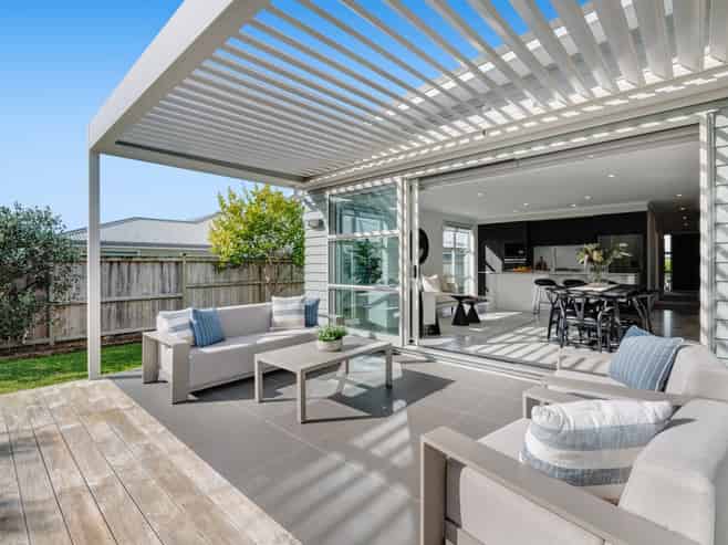 26 Kukuwai Avenue, Red Beach