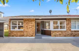 4/144 Point Chevalier Road, Point Chevalier