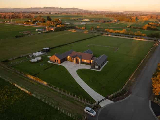 1203 Camerons Line, AORANGI