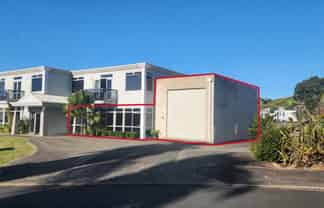 Qaulity warehouse with tidy office