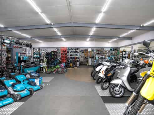 Long established retail sales and service business