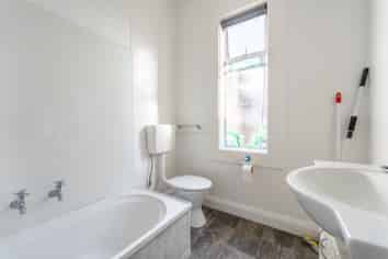 15A High Street, Parkside