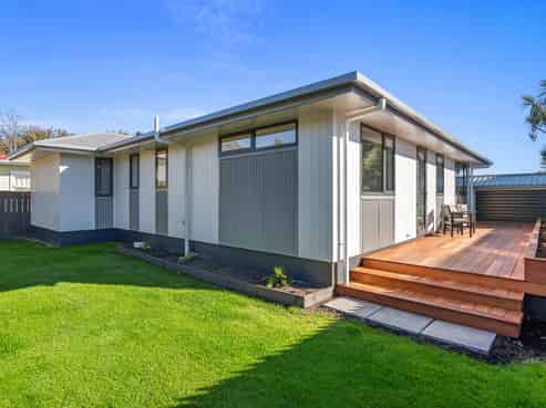 3/3 Mules Street, Stoke