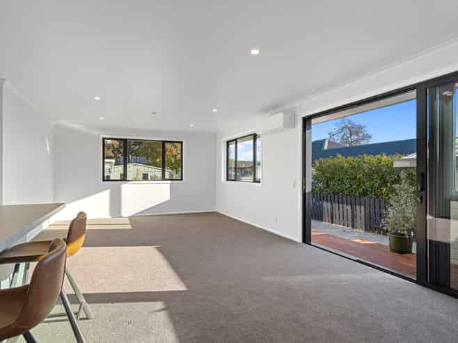 3/3 Mules Street, Stoke