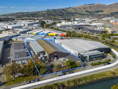 High yielding investment with rental upside 