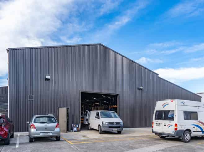 High yielding investment with rental upside 