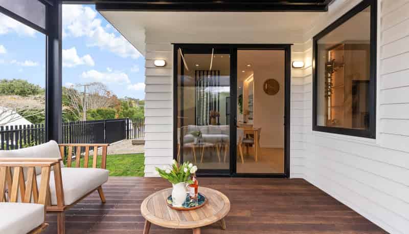 1/1 Montana Avenue, Murrays Bay