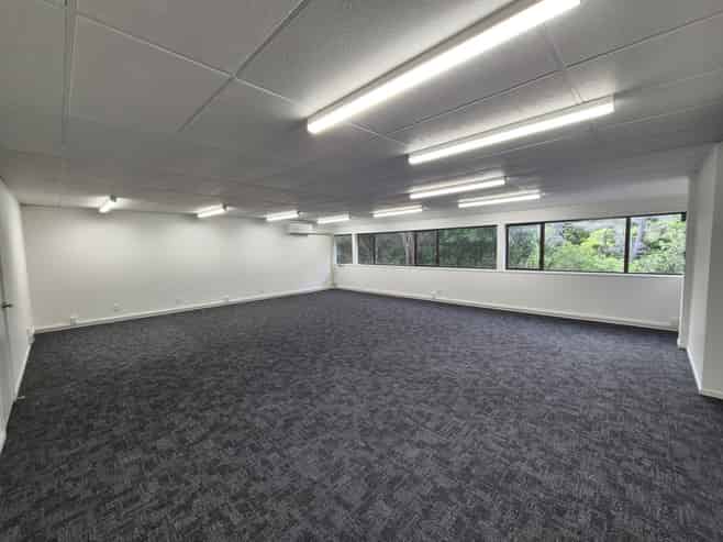 Elevated office with bush outlook
