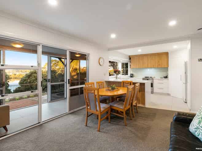 11 Riverside Drive, Waiuku