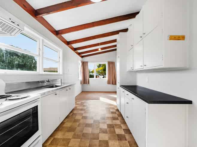6 Bates Street, Papakura