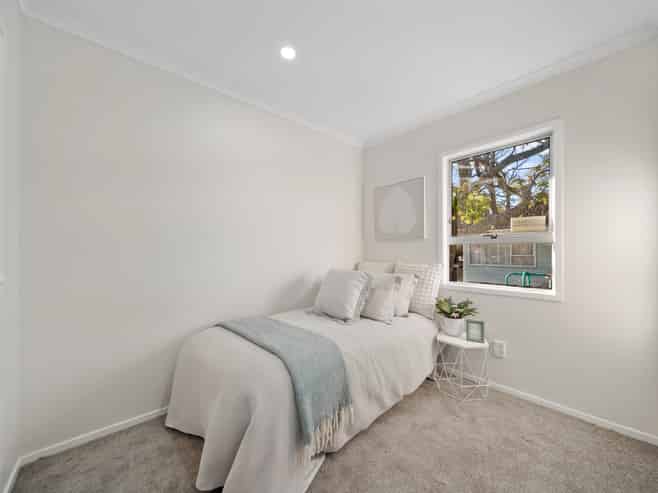 16 Katrina Place, Massey