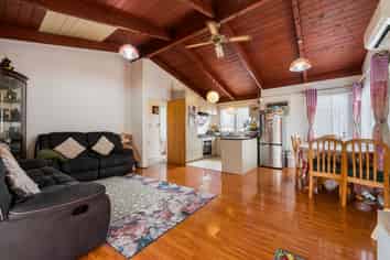 1/255 Swanson Road, Henderson