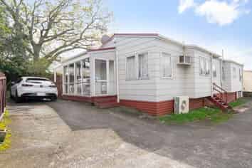 1/255 Swanson Road, Henderson