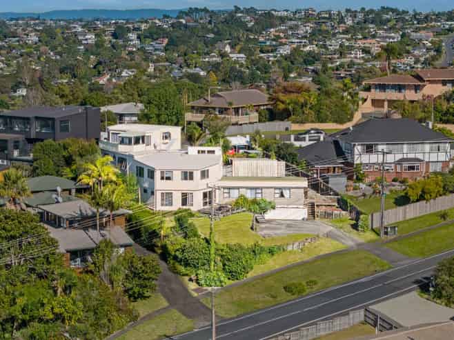 196 Glenvar Road, Torbay