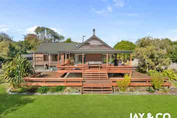 10 Thorps Quarry Road, Clevedon