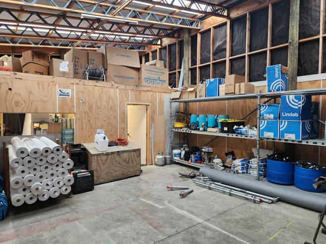 Workshop and yard in Plimmerton