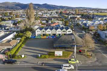 High Profile Corner Opportunity – Options Galore