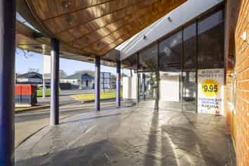 High Profile Corner Opportunity – Options Galore
