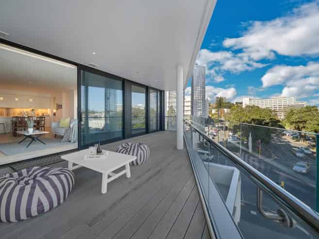 202/223A Green Lane West, Epsom