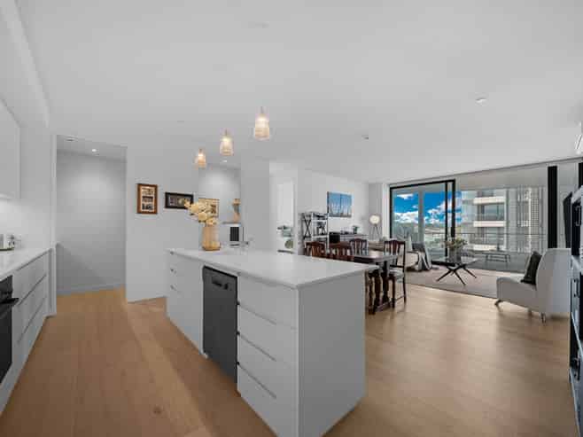 202/223A Green Lane West, Epsom