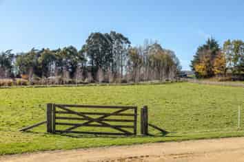 1017B Longbush Road, Gladstone