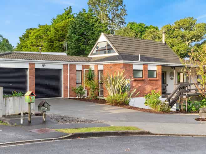 16 Rosella Place, Maunu
