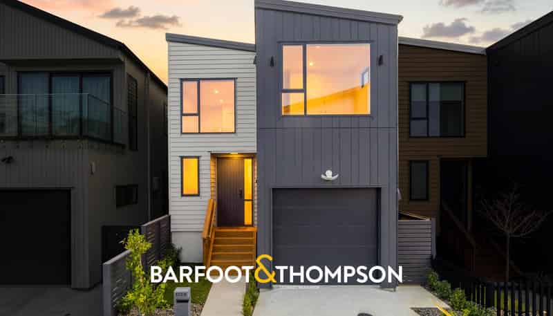 102B Te Oneroa Road, Long Bay