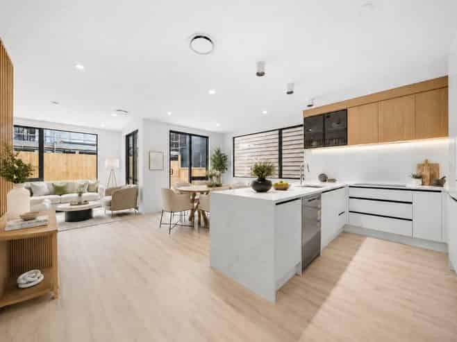 102B Te Oneroa Road, Long Bay