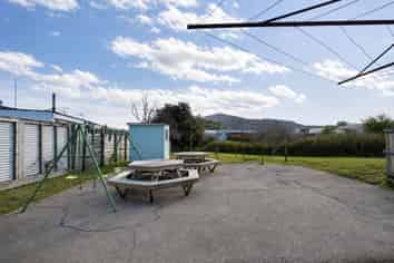 Accommodation & Backpacker Opportunity