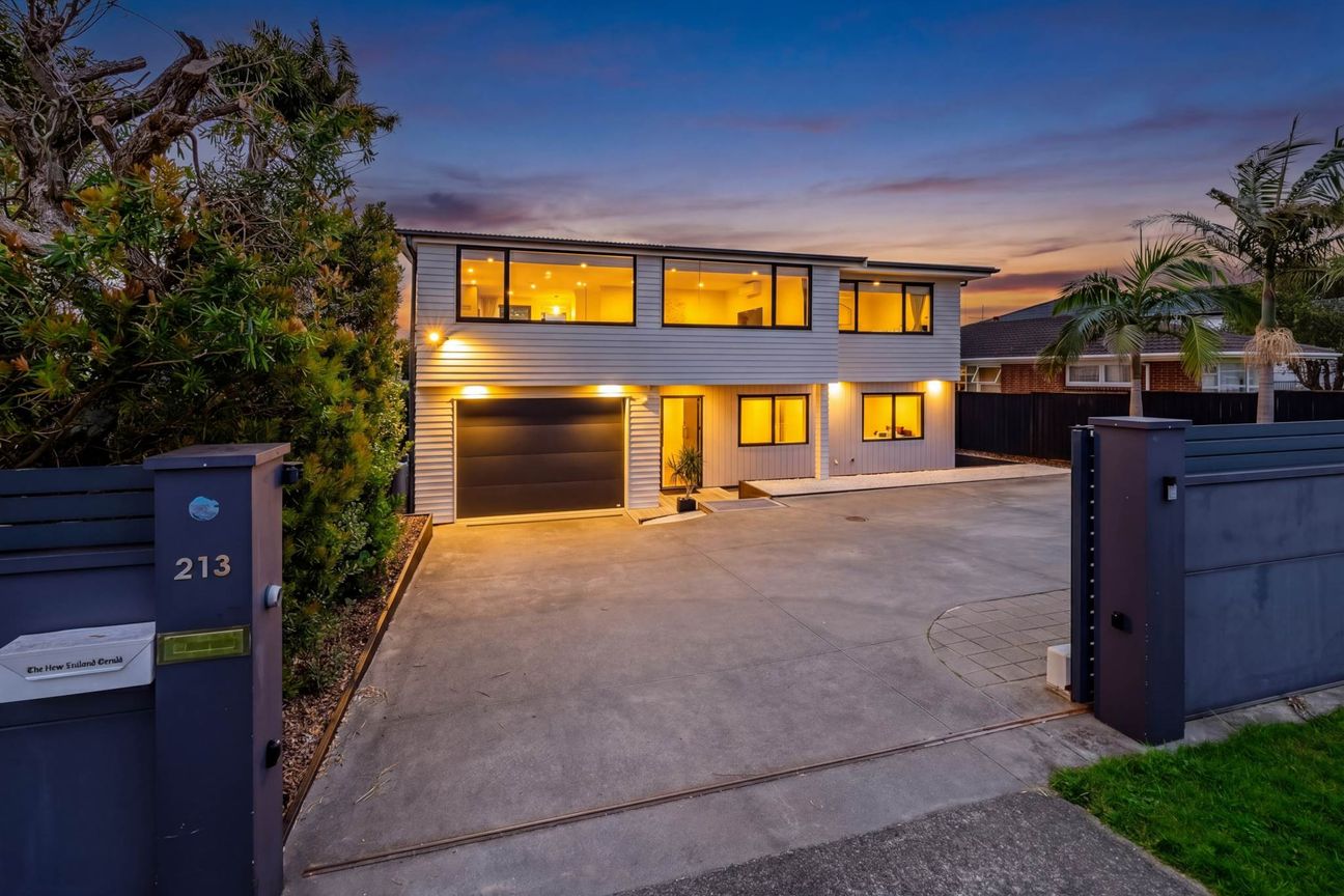 Macleans Coastal Luxury with Sea Views - Vista 2
