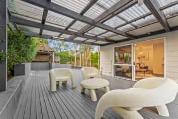 2a Rata Road, Stanmore Bay