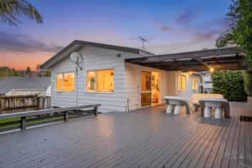 2a Rata Road, Stanmore Bay