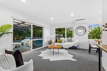 2a Rata Road, Stanmore Bay