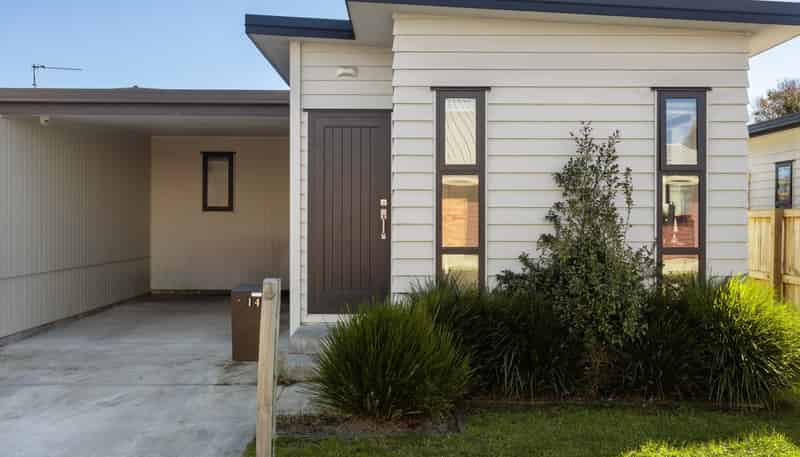 1/4 Searancke Place, Fairfield