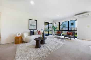 3 Cricklade Terrace, Windsor Park