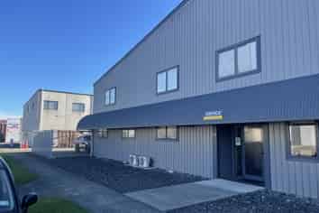 Quality Industrial Facility | Warehouse + Offices