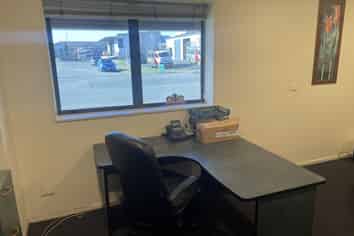 Quality Industrial Facility | Warehouse + Offices