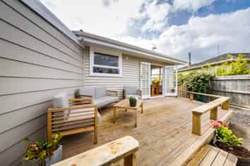 66 Phillips Street , Sanson