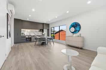 16A&B Emerson Street, St Heliers