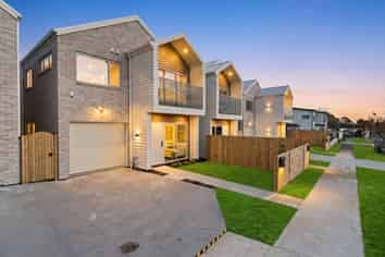 4A Corin Avenue, Manurewa