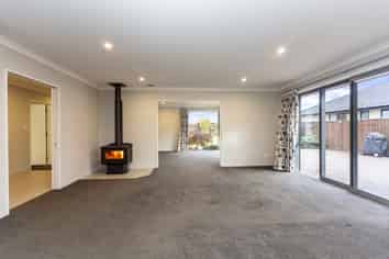 17  Lloyd Close, Rolleston
