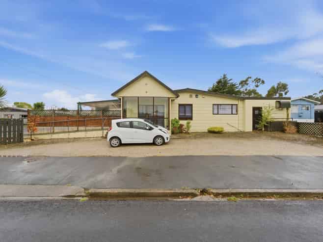 156 Beach Street, Waikouaiti