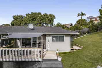 4/17 Houghton Street, Meadowbank