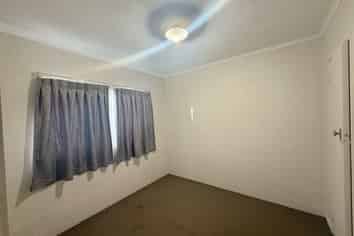 2/85 Green Lane East, Remuera